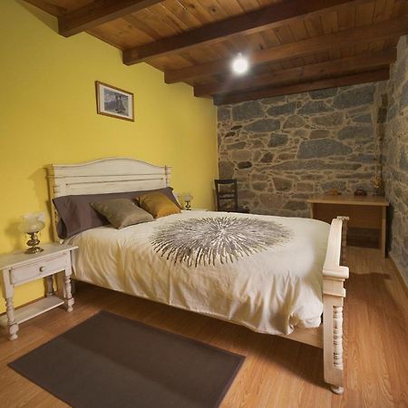 A Casa Da Charca - Casa Rural Con Jardin Понтеведра Екстер'єр фото